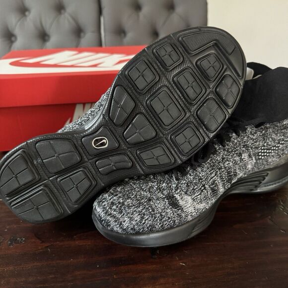 Nike Lunar Magista 2 Flyknit FC Shoes main image 8